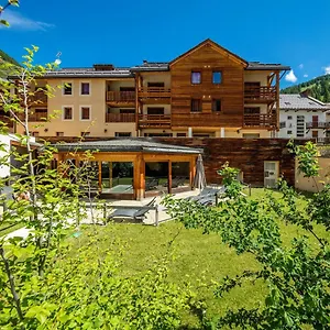 Madame Les Balcons Du Viso 3* Abriès